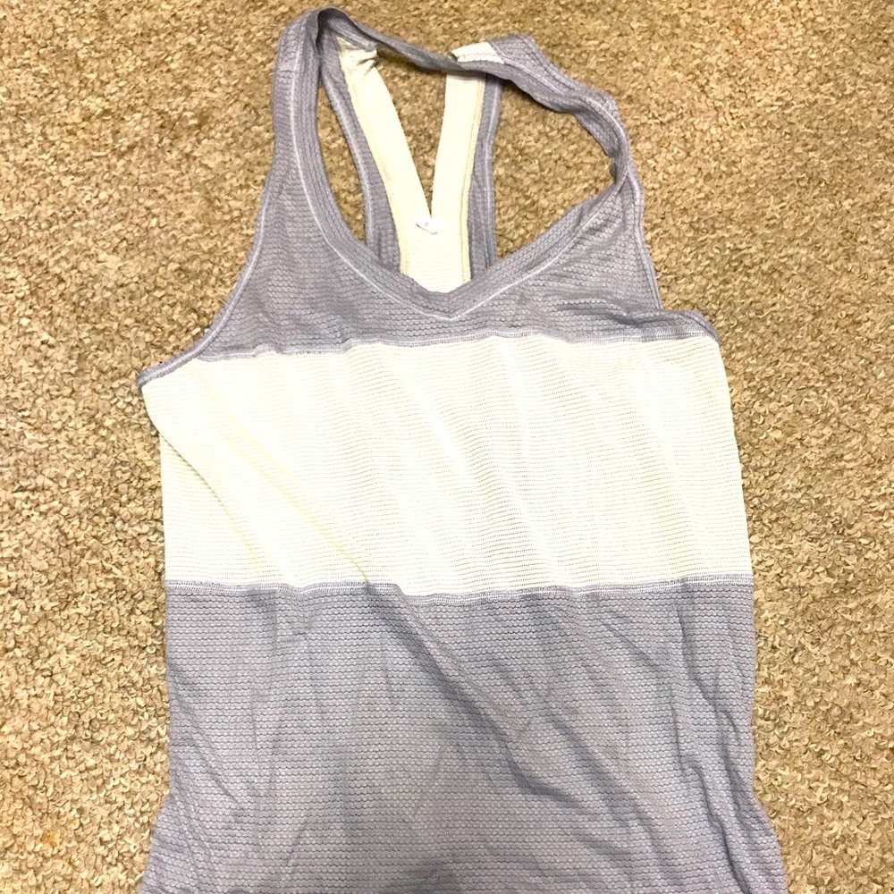 Lululemon top size 6